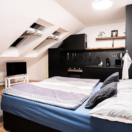 Ferienwohnung Exclusive Apartman Prague Jecna Exterior foto