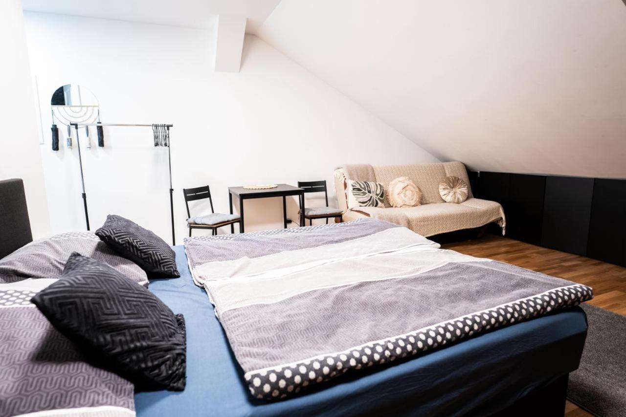 Ferienwohnung Exclusive Apartman Prague Jecna Exterior foto